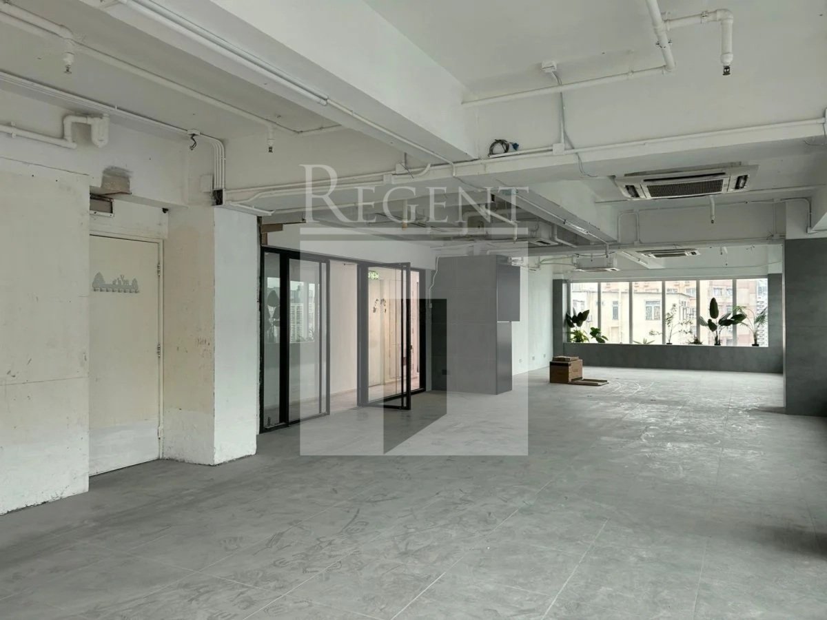 DUNDAS SQUARE (登打士廣場)-C0730487